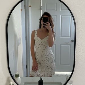 Wayf mini floral dress sweetheart neckline